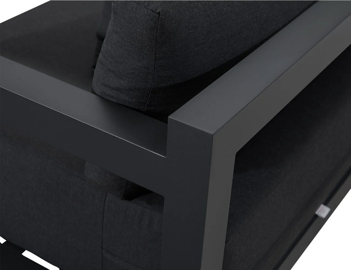 Ibis 2.0 Outdoor Conversation Set With Round Coffee Table