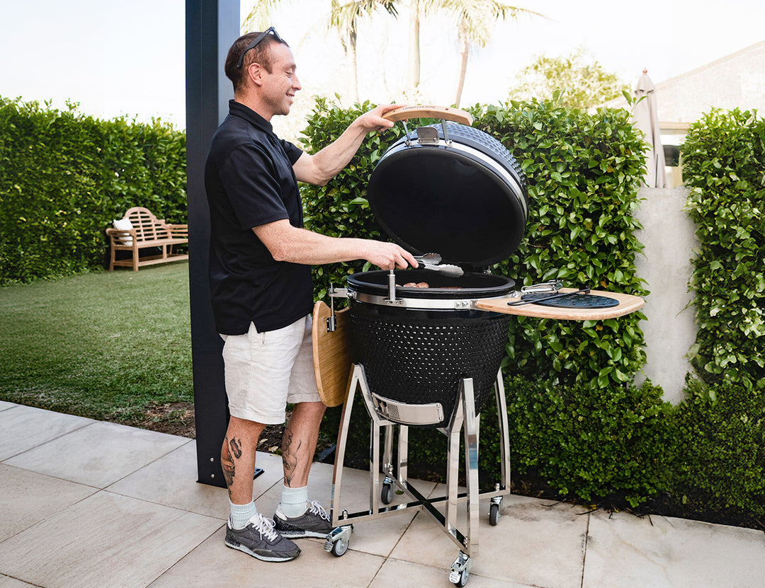 21-Inch Kamado Ceramic Charcoal Grill With Bonus Accessory Pack, Colour: Black,