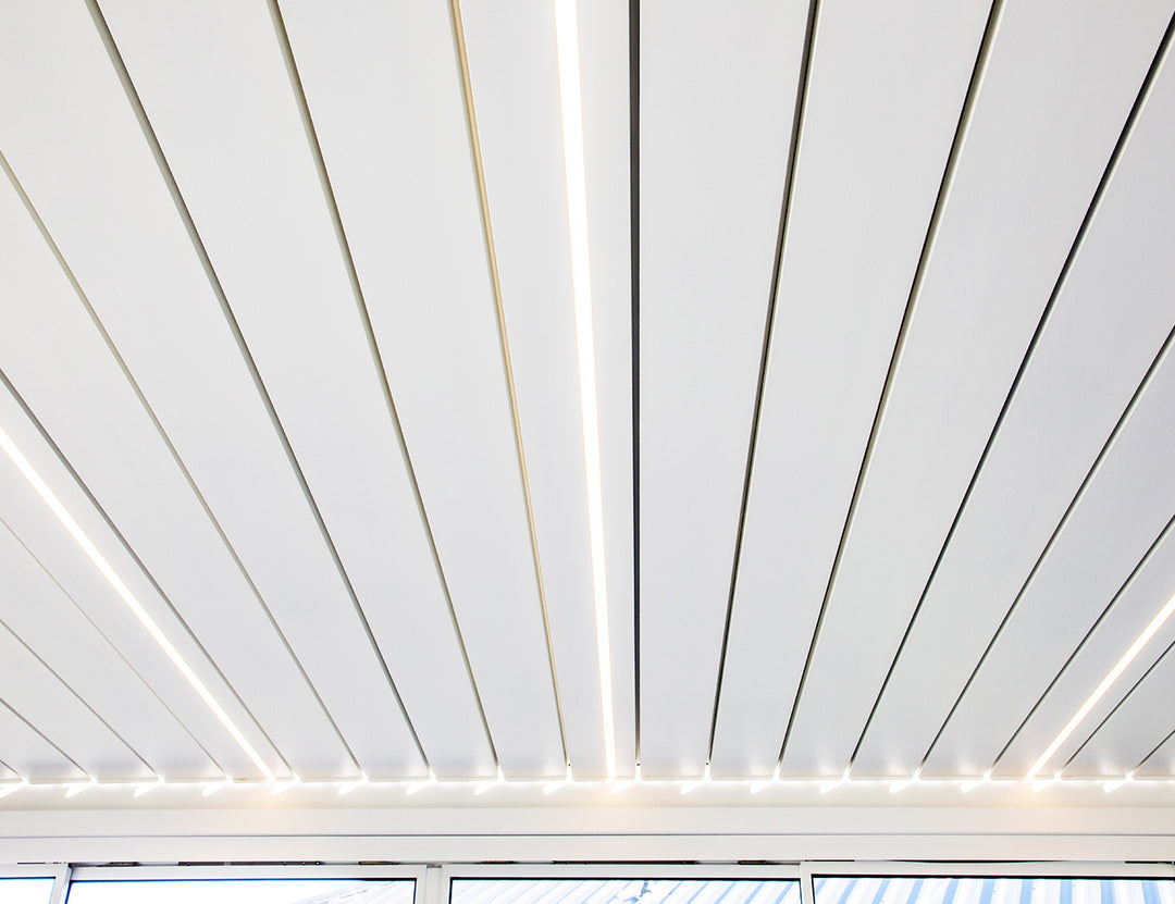 Tasman Motorised Freestanding Louvre Roof, Size: 4 x 4m, Colour: Charcoal / White