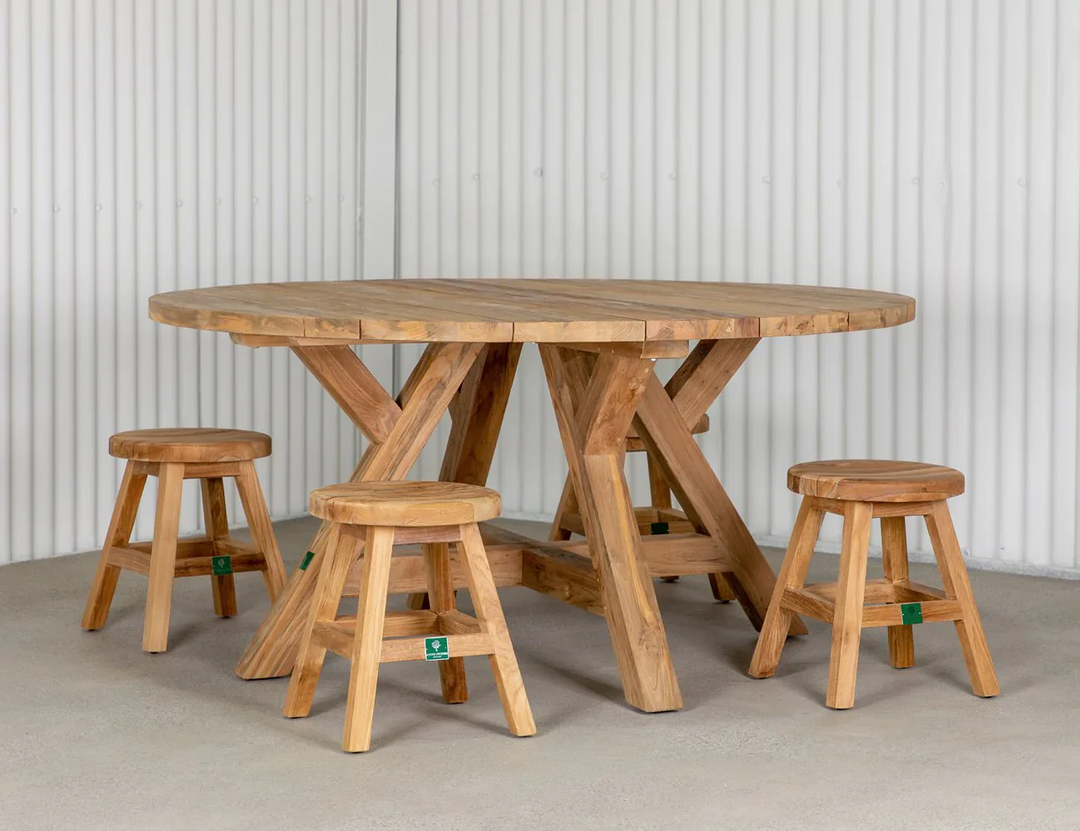 Caturra Teak Round Outdoor Dining Table