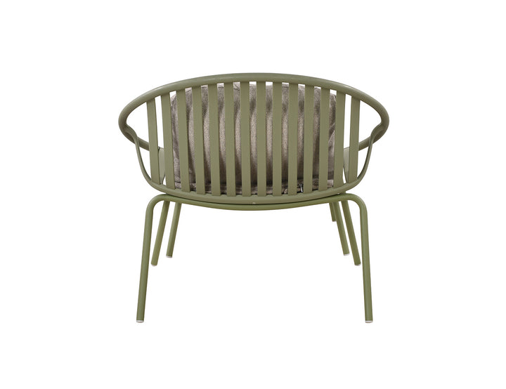 Ample Outdoor Plastic Relaxing Chair With Foot Rest