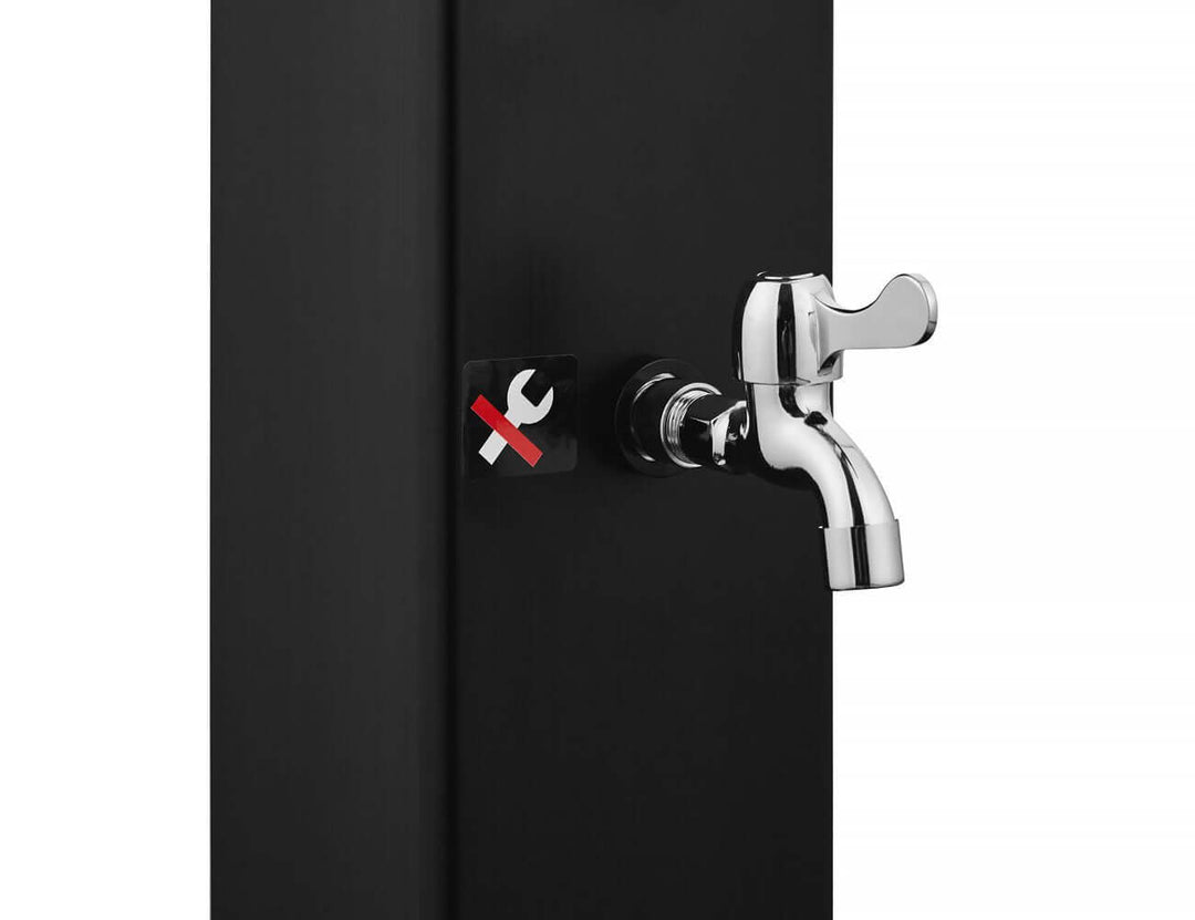 Modern Freestanding Outdoor Shower - Solar Heated - 40l, ,
