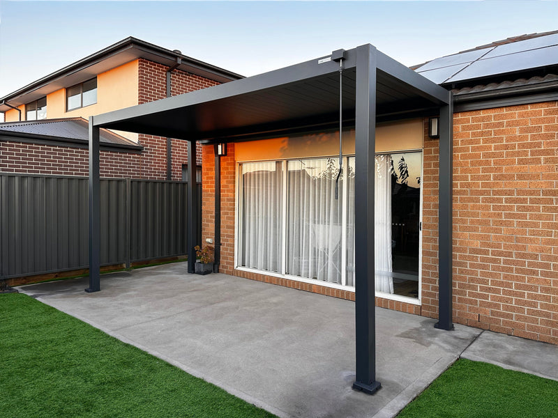 The Smart Way to Shade a Brick House