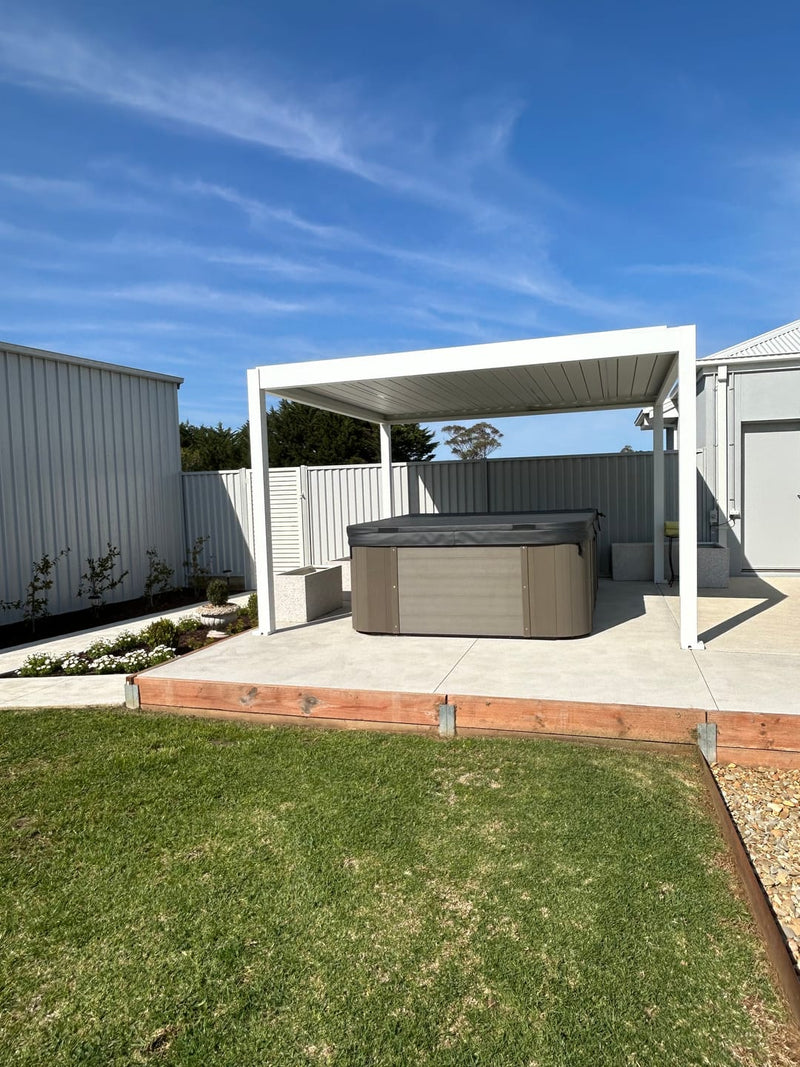 Sharon’s Spa Pergola: Shade, Privacy, and Everyday Comfort