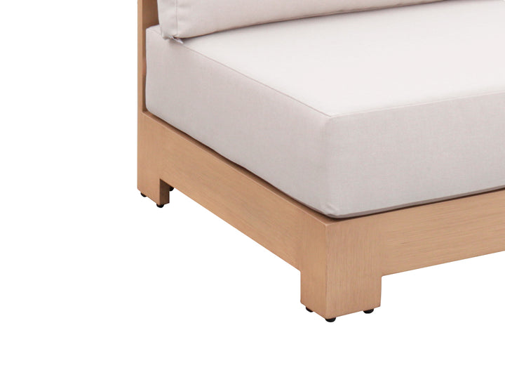 Akekee Outdoor Centre Sofa