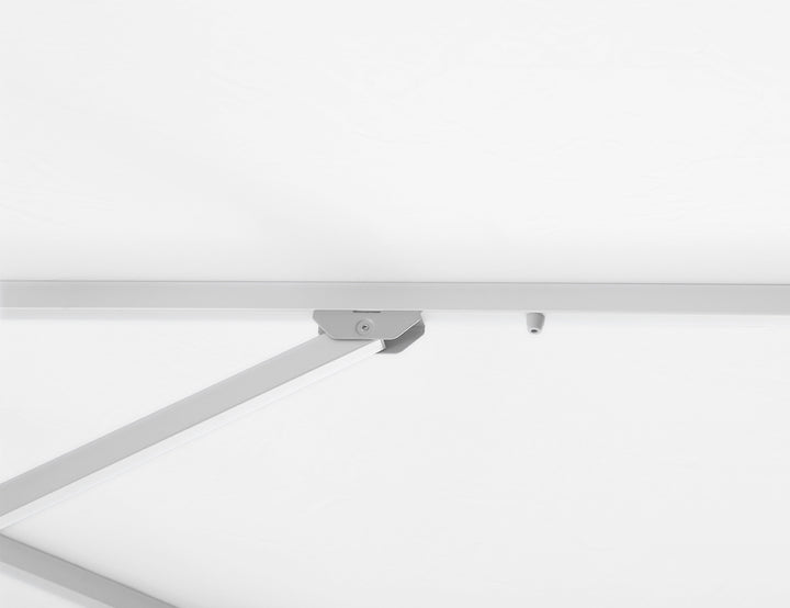 Alabaster 4m Round Cantilever Umbrella