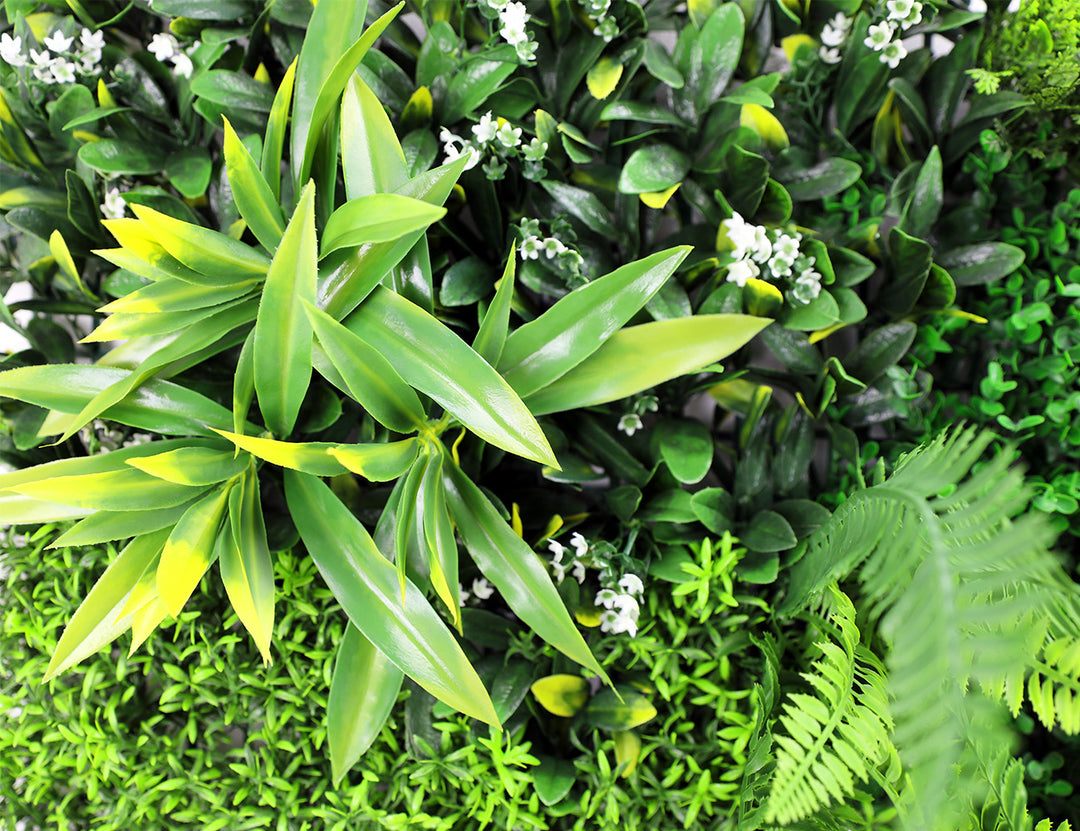 Evergreen Artificial Living Wall Panel – 100cm x 100cm (Classic Lush 2.6kg)