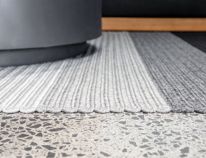 Kahu Indoor/Outdoor Area Rug