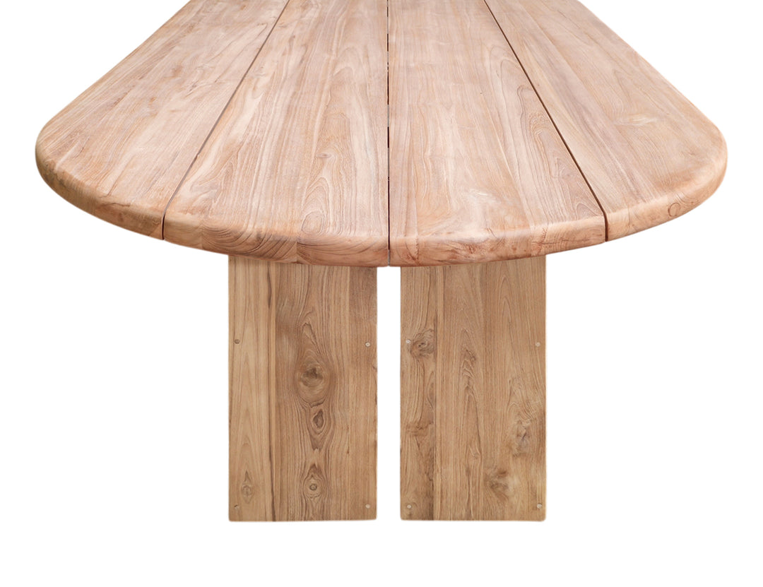 Macaw Oval Teak Dining Table