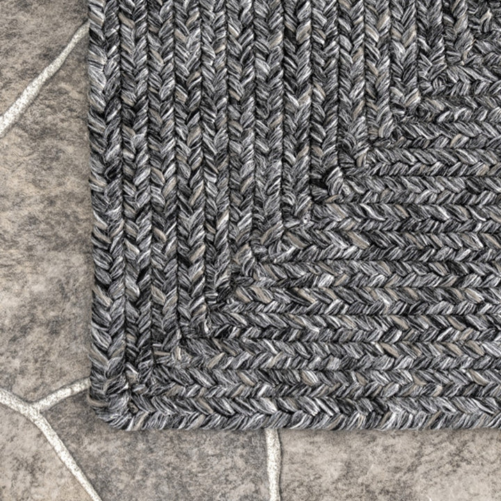 Ruru Outdoor Rug