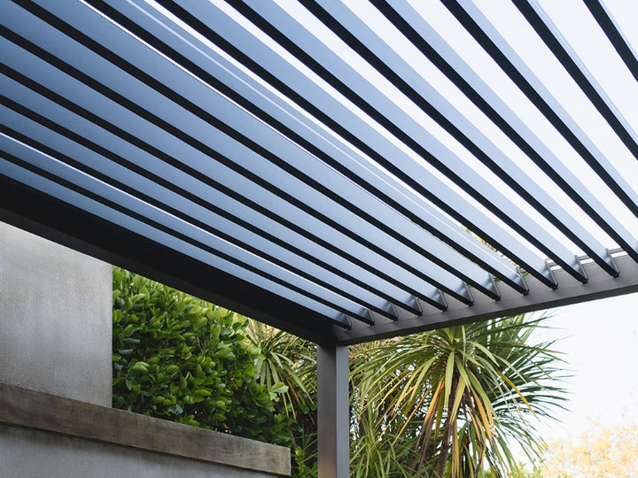 Baltic Motorised Freestanding Louvre Roof Aluminium Pergola, Size: 2 x 2m, Colour: Charcoal