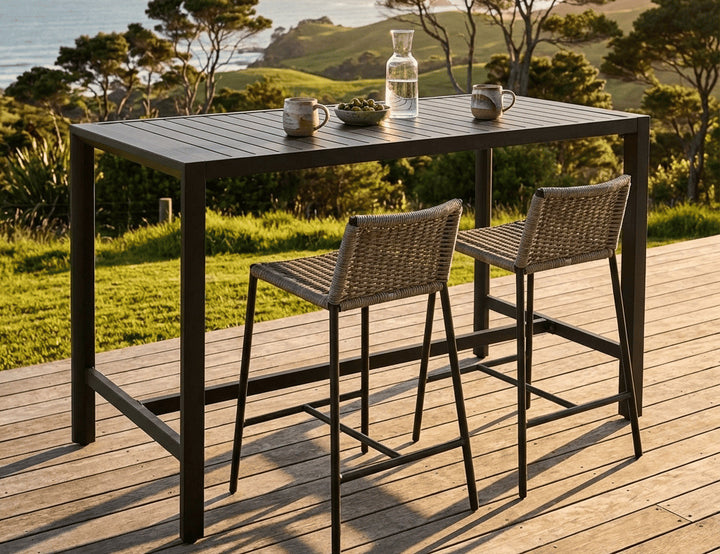 Stratus Outdoor Aluminium Bar Leaner Table