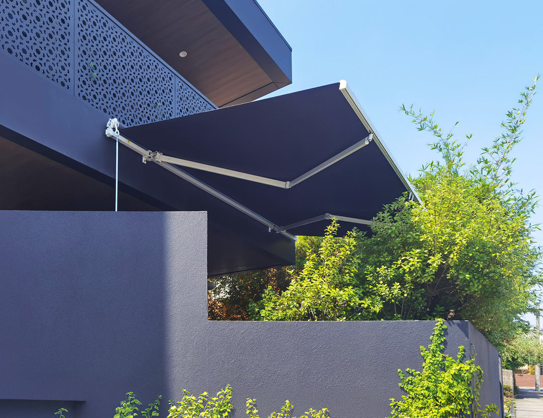 Fuji Manual Retractable Awning(valance removable)